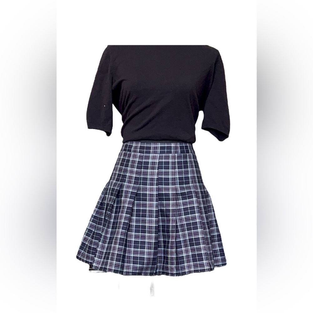 Women’s Size XL Plaid Pleated Skirt